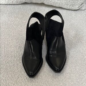 Elegant Black Women's Shoes